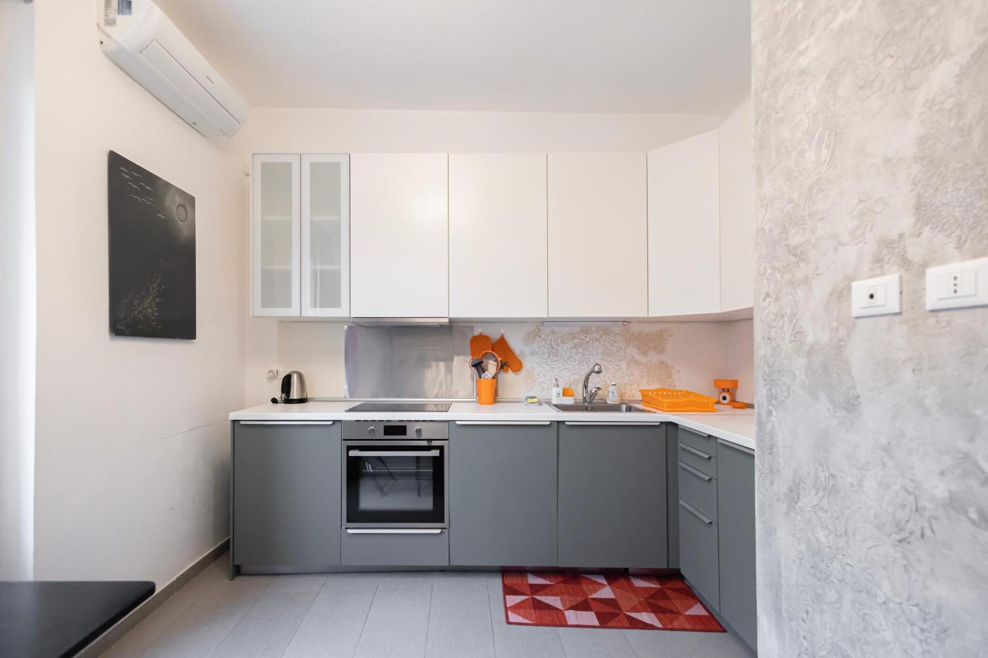 Moderno A 2 Minuti Dalla Metro Appartement